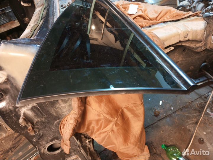 Задняя форточка Opel Astra H купе