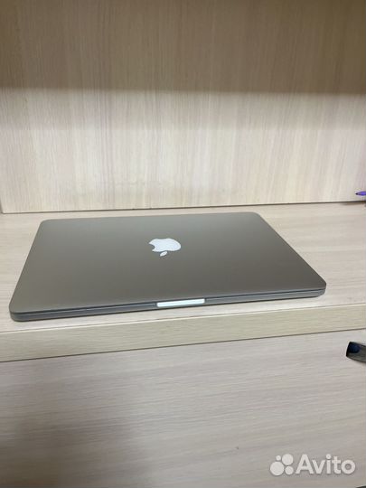 Apple MacBook Pro 13 как новый