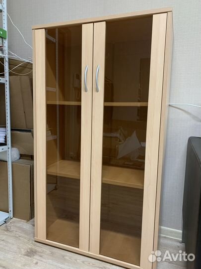 Набор офисной мебели (стол, тумба, шкаф для док.)