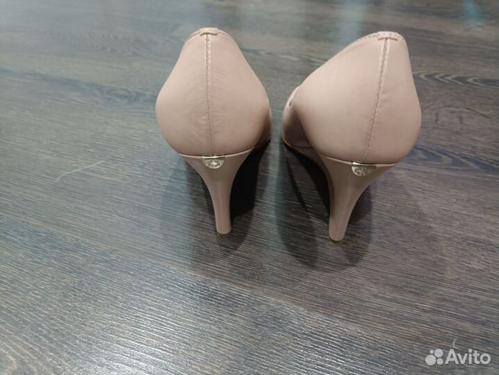 Туфли женские Carlo Pazolini, размер 35,5