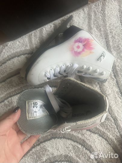 Фигурные коньки 36 рр