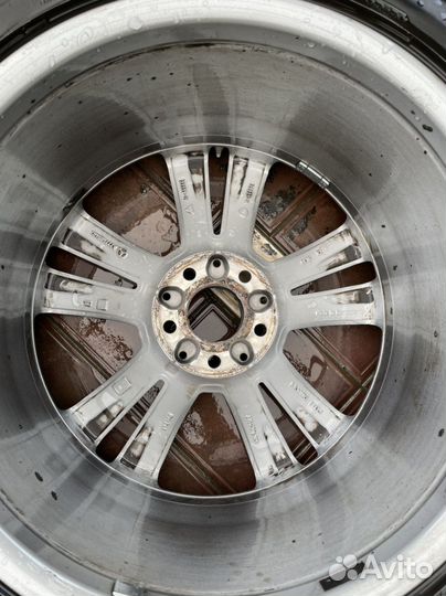 Goodyear EfficientGrip 275/40 R19
