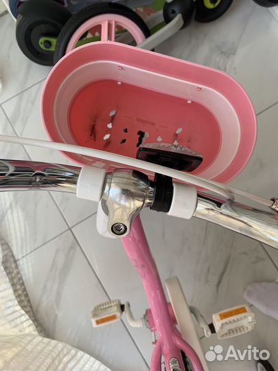 Детский велосипед Royal Baby Little Swan New 14