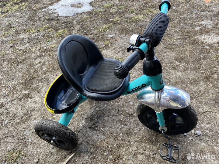 Детский трехколесный велосипед