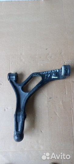 Рычаг подвески нижний передний левый Volkswagen