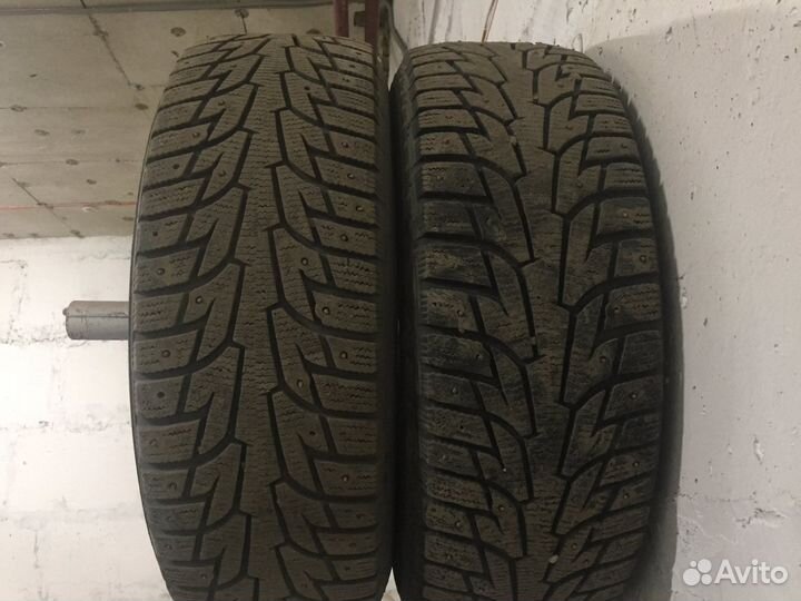 Hankook Winter I'Pike 215/65 R16 98T
