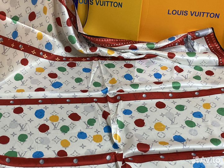 Платок шелковый в конверте с пакетом Louis Vuitton