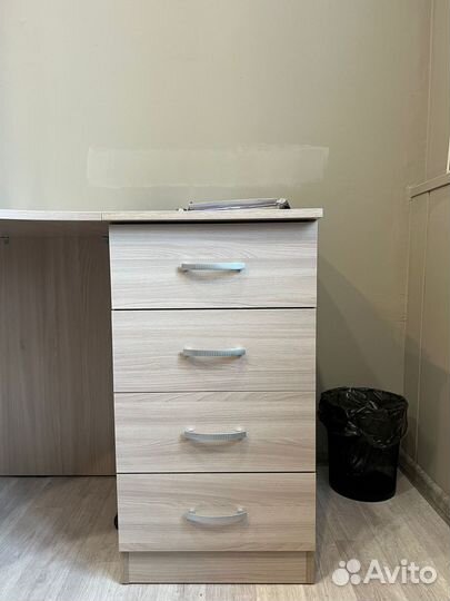 Продаю новые мобильную и приставную тумбы