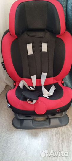 Детское автокресло Carmate Swing Moon Black Red