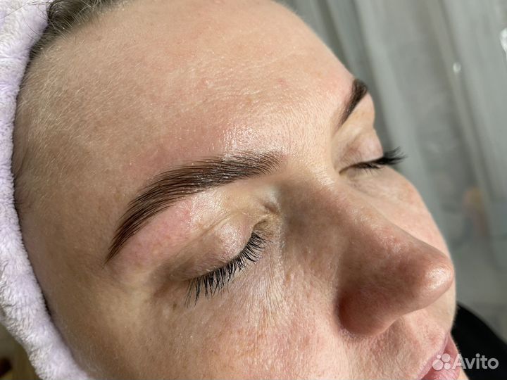 Мастер бровист