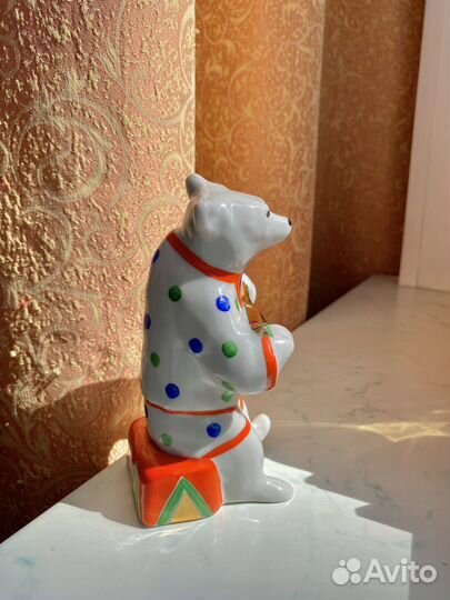 Дулевский Медведь с балалайкой, статуэтка