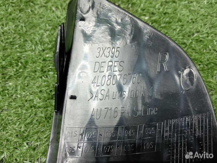 Решетка в бампер правая Audi Q7 4L 2009-2014г VAG