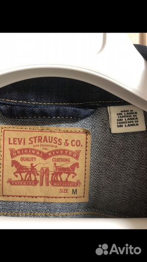 Джинсовая куртка женская Levi's. Оригал 44 размер