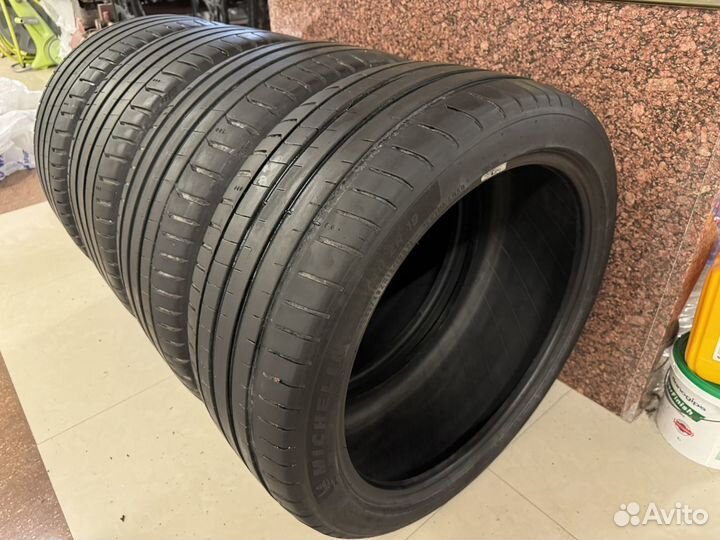 Michelin Pilot Sport 5 275/35 R19 и 245/40 R19