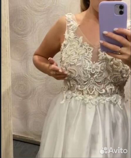 Свадебное платье
