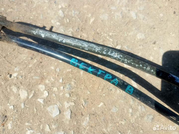 Трубка гура Opel Vectra B