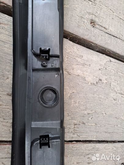 Замыкающая крыла, накладка, пыльник переднее пр