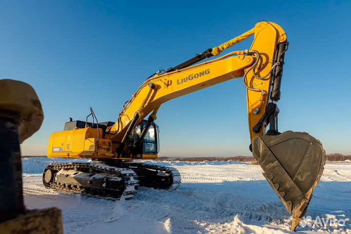 Гусеничный экскаватор LiuGong CLG950E, 2023
