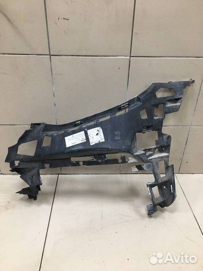 Кронштейн переднего бампера левый