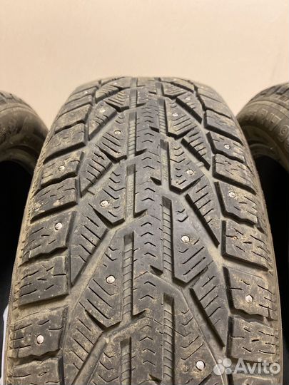 Tigar Ice 215/55 R17 98