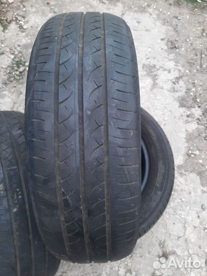 Yokohama BluEarth AE01 185/60 R15