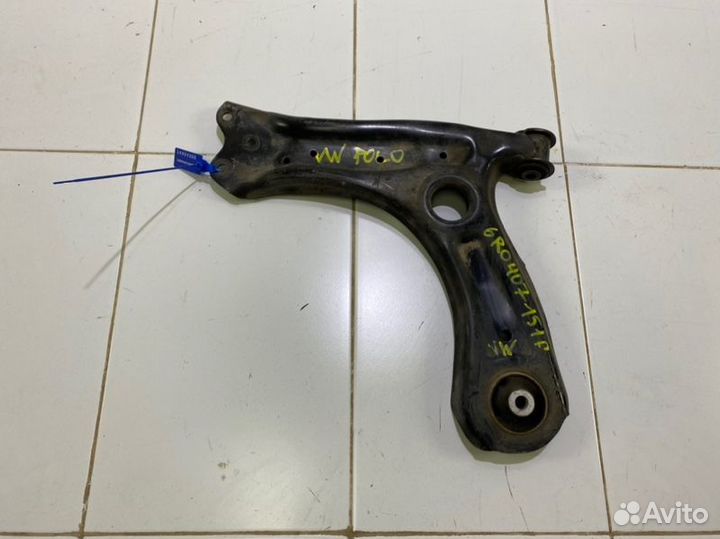 Рычаг нижний передний левый Volkswagen Polo