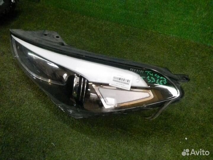 Фара левая Hyundai Tucson