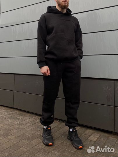 Спортивный костюм мужской