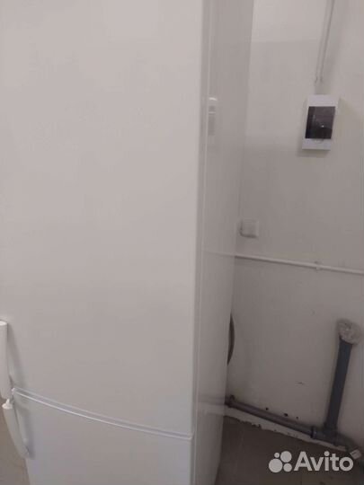 Холодильник whirlpool