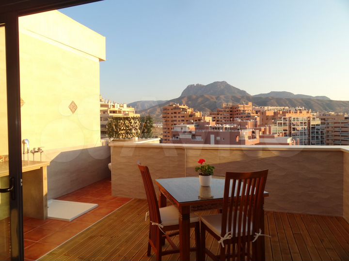 3-к. квартира, 140 м² (Испания)