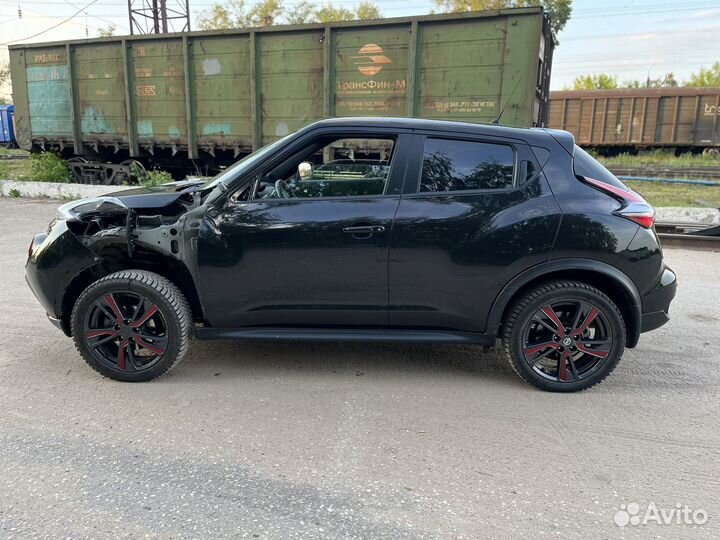 Nissan Juke 1.6 CVT, 2017, битый, 14 000 км