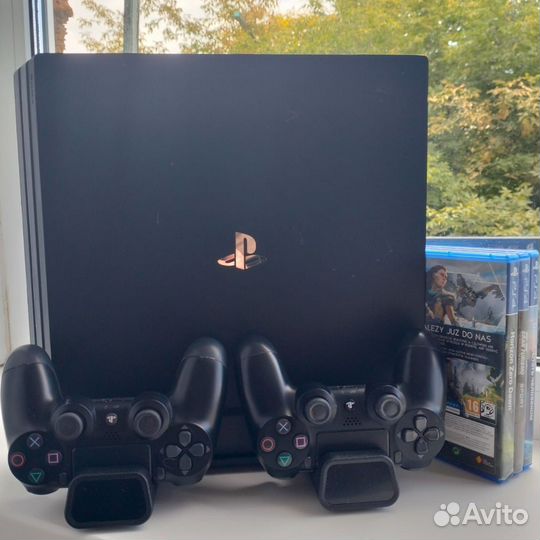Sony PS4 pro + игры + подписка