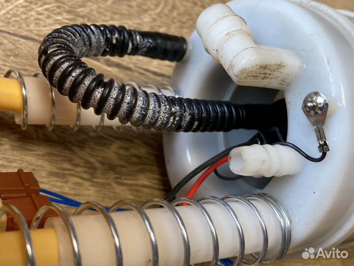 Mercedes w 168 топливный насос в бак