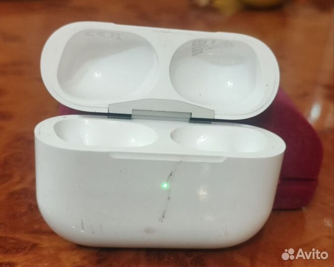 Кейс для наушников Apple AirPods Pro 2 A2190