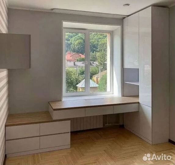 Рабочая зона у окна Подростковая