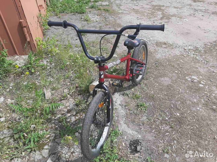 Трюковой велосипед BMX