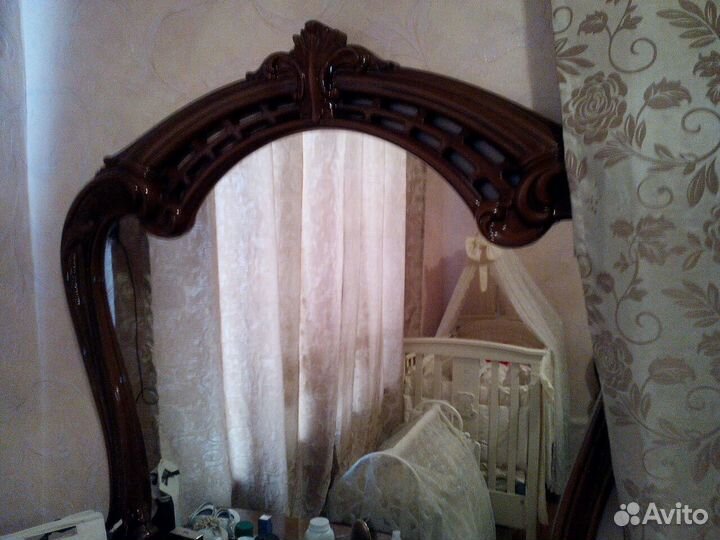 Спальный гарнитур