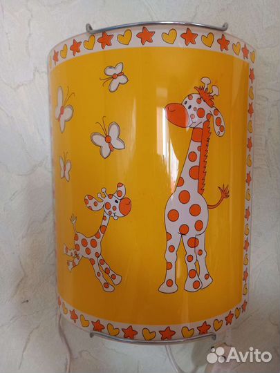Комплект светильник потолочный и бра детские