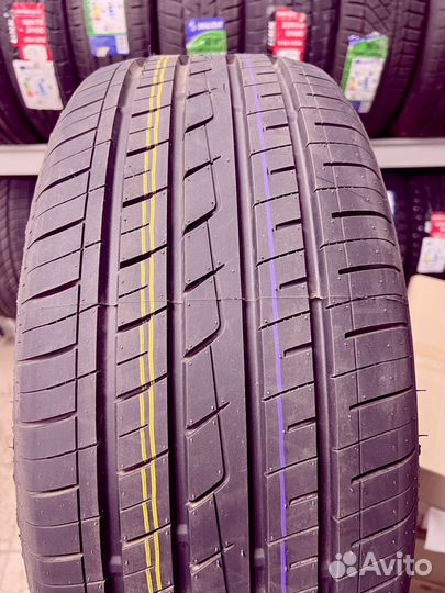 Bearway BW668 245/45 R20 и 275/40 R20 107U