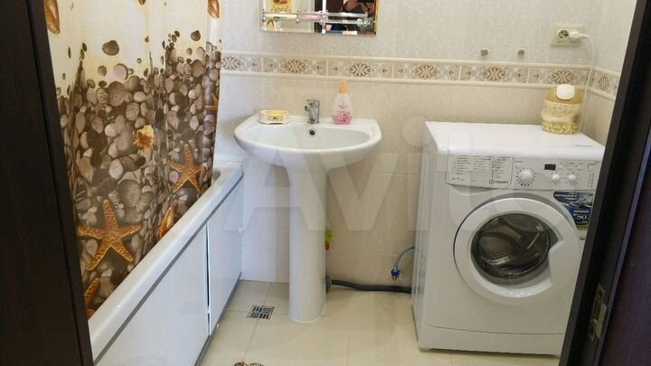 3-к. квартира, 82 м², 8/9 эт.