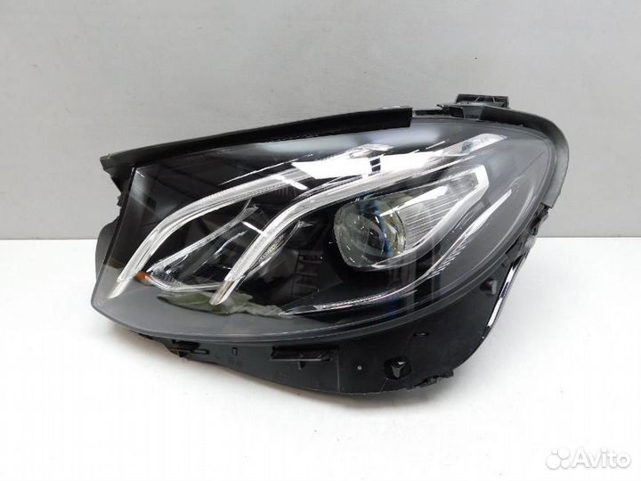 Фара левая Mercedes-Benz E-Class