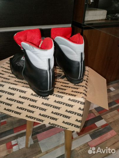 Лыжные ботинки motor