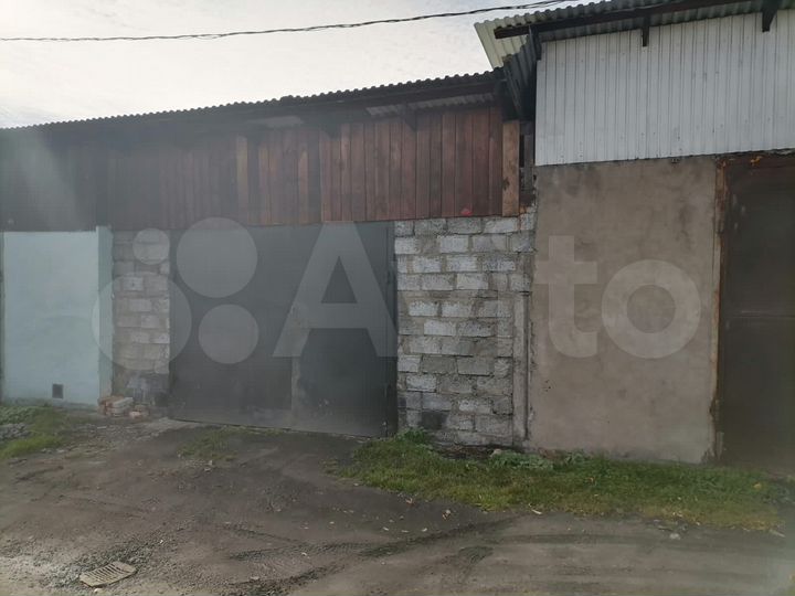 Гараж, > 30 м²