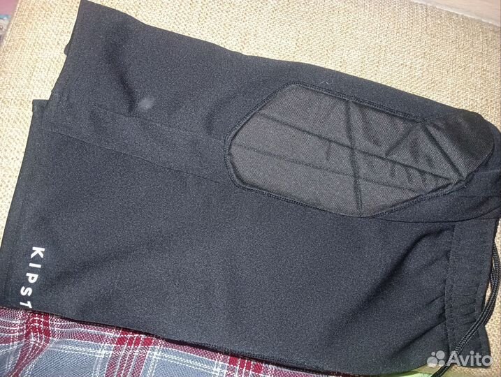 Шорты защита для футболиста