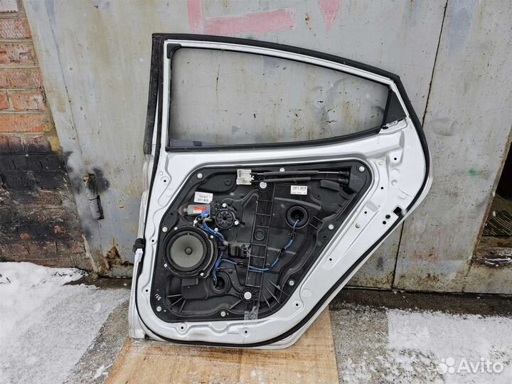 Дверь задняя правая Hyundai Elantra MD 2010-2015