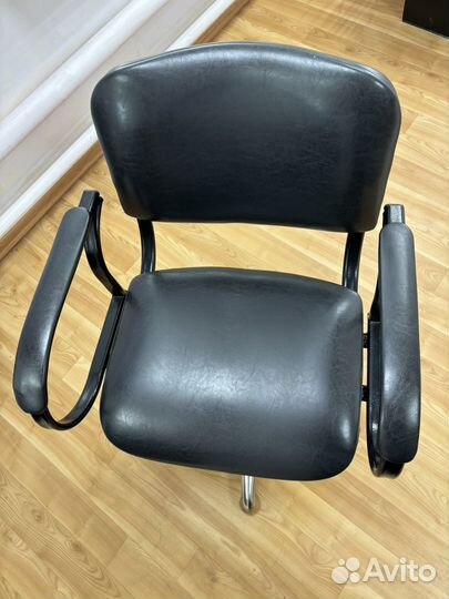 Продается парикмахерская кресло и мойка