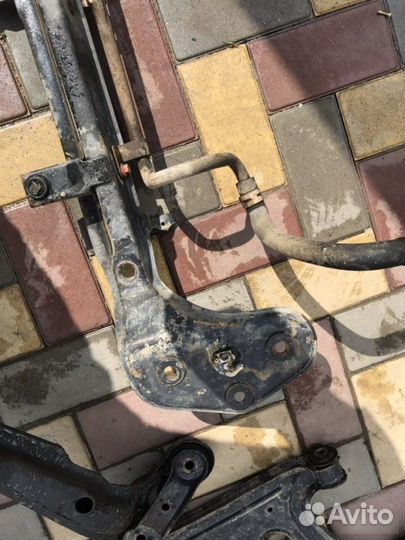 Подрамник Chery Amulet