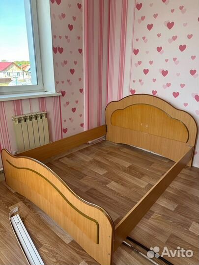 Тумба прикроватная