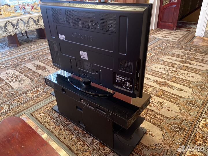 Телевизор samsung