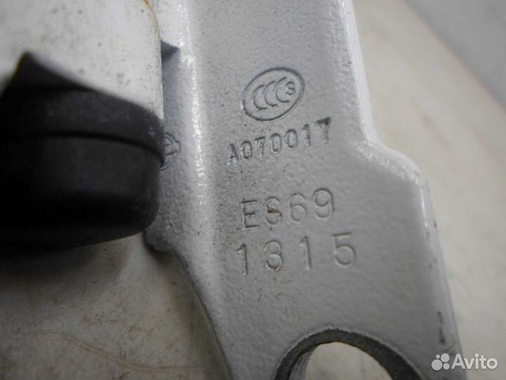 Петля двери задняя Infiniti Q50 V37